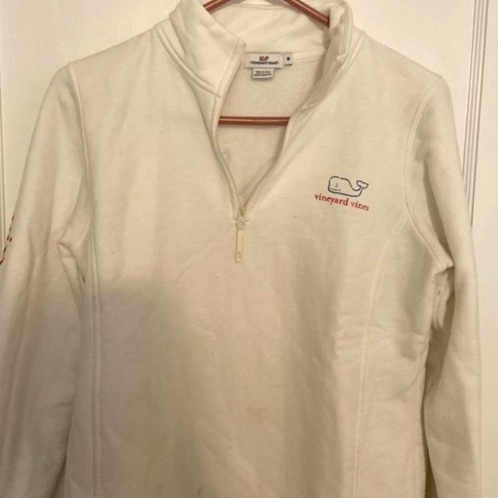 Vineyard vines sweatshirt